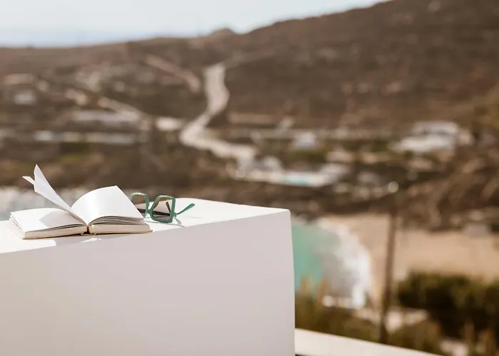 Mykonos Flow Super Paradise, Adults Only By Mr And Mrs White 5*